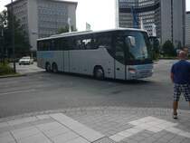 Ein Setra S 416 GT-HD in Essen beim Hauptbahnhof, am 11.09.2010