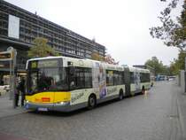 Solaris Urbino auf der Linie X9 nach Flughafen Tegel am S+U Bahnhof Zoologischer Garten.