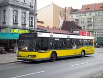 Neoplan N 44-Serie (Centroliner) als SEV f�r die Stra�enbahnlinie M13 zwischen Wedding Virchow-Klinikum und Wei�ensee Gustav-Adolf-Stra�e/Amalienstra�e am U-Bahnhof Seestra�e.