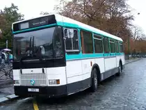 Das ist ein Renault SC 10 R mit offene Plattform. Der Wagen 3973 fuhr auf der Linie 29 bis ende der 90er.