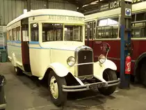 Ein Citroen C6G1, Jahrgang 1932, der Stadt Lourdes. AMTUIR Museum am 03/10/10.