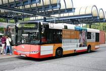 BOGE 0619 (BO GE 619) macht Werbung fr die Bochumer Wohnsttten.
Bochum HBF, 6.6.2010.