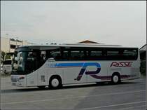 Setra Bus der Firma Risse aufgenommen auf einem Parkplatz in Passau am 17.09.2010.