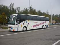 Ein Weingartner-Volvo Bus der Royal-Class macht Pause, auf der Rast�tte Sch�nbuch. Am 13.10.2010.
