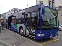 VZO-Mercedes Citaro NR.105 am Wetzikon,Bahnhof am 14.10.10 . Der 105er ist einer der letzten wo der grosse Spiegel noch Blau ist .