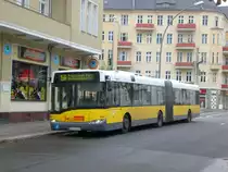 Solaris Urbino auf der Linie 156 nach Prenzlauer Berg Michelangelostra�e am S-Bahnhof Prenzlauer Allee.