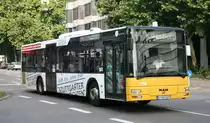 SSB (S SB 5127) macht Werbung f�r die Stuttgarter Nachrichten.
Stuttgart Feuersee, 28.6.2010.