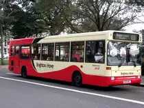 Unbekannter Stadtbus von Brighton & Hove am 4.Oktobert 2010 an der Haltestelle Old Steine in Brighton.