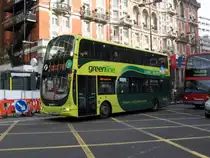 Wright Dooppeldecker der Firma Greenline am 7.Oktober 2010 in der N�he der Undergroundstation Knightsbridge.