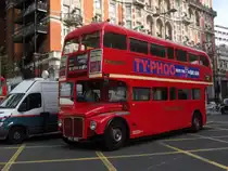Routemaster eines kleinen Unternehmes am 7.Oktober 2010 in der N�he der Undergroundstation Knightsbridge.