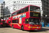 First Doppeldecker TNA33353 am 7.Oktober 2010 am Oxford Circus