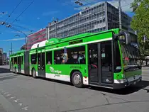 Mercedes Citaro mit der Betriebsnummer 856 und der Vollwerbung f�r Erdgas und Biogas am Bubenbergplatz in Bern. Die Aufnahme stammt vom 04.06.2010.
