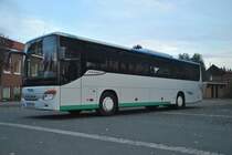 Setra 415 UL am 29.10.2010 in Lehrte am Marktplatz.