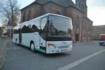 Setra 415 UL, (Fahrgastseite), stand am 29.10.2010 am Marktplatz in Lehrte.