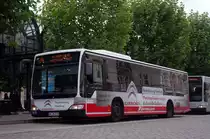 Hochbah 6918 mit deiner neuen Werbung f�r Citroen am 19.Oktober 2010 am Rathausmarkt auf der Linie 34 nach Kirchdorf S�d.