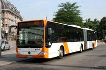 RNV 8182 (HD R 1282).
Heidelberg Bismarckplatz, 30.6.2010.