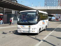 Toyota Kleinbus bei den Bushaltestellen beim Bahnhof in Freiburg i.B am 22.09.2010

