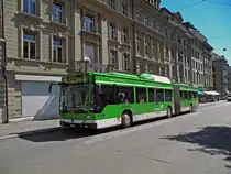 Mercedes Citaro mit der Betriebsnummer 856 und der Vollwerbung f�r Erdgas und Biogas beim Bubenbergplatz in Bern. Die Aufnahme stammt vom 26.08.2010