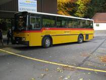 NAW Postauto am zweit letzten Betriebstag (f�r 2010) der Linie Oberdorf-Weissenstein Passh�he. Diese Linie ist ein Ersatzbetrieb f�r die eingestellte Seilbahn. Oberdorf, 31.10.2010.