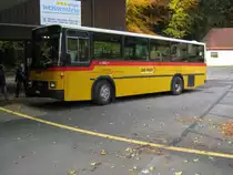 NAW Postauto am zweit letzten Betriebstag (f�r 2010) der Linie Oberdorf-Weissenstein Passh�he. Diese Linie ist ein Ersatzbetrieb f�r die eingestellte Seilbahn. Oberdorf, 31.10.2010.