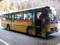 NAW Postauto am zweit letzten Betriebstag (f�r 2010) der Linie Oberdorf-Weissenstein Passh�he. Diese Linie ist ein Ersatzbetrieb f�r die eingestellte Seilbahn. Oberdorf, 31.10.2010.