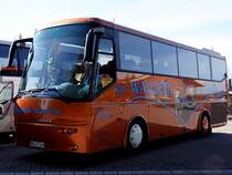 VDL-BOVA von Favoros-Touristik am Bahnhofvorplatzh von Enkhuizen;100905