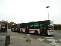 TCL Lyon Nr. 2028/AS 243 DL Irisbus am 14. Oktober 2010 Lyon, Hotel de Ville - Louis Pradel
