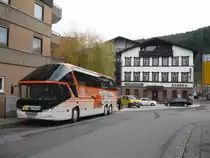 Nocheinmal ein Bild des Starliners Hartmann-Reisen von vorne.Aufgenommen am 12.11.2010, in Bad Liebenzell.