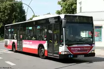 Hochbahn 2501 (HH HN 2501) macht Werbung f�r Stoltenberg.
Hamburg Barmbek ZOB, 3.7.2010.