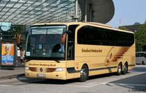 Reisedienst Hamburg Nord (HH ZZ 1366).
Hamburg HBF, 3.7.2010.