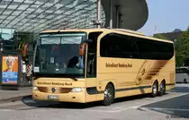 Reisedienst Hamburg Nord (HH ZZ 1366).
Hamburg HBF, 3.7.2010.