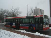 Hier verl�sst dieser MB O405N2 der BSAG gerade die Haltestelle Kattenturm Mitte in Richtung Huchting (Roland Center). Leider sind diese Busse nicht mehr im Liniennetz der BSAG zu finden da sie leider ausgemustert wurden. Dieses Bild entstand am 24.02.2010 