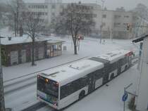 Hier steht der Wagen 4562 in der Georg-Gleistein Stra�e Ecke F�hrgrund und wartet auf das Gr�nlicht der Ampel. Dann geht es gleich geradeaus �ber die Kreuzung. 

Aufgenommen am 13.12.2010 