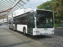 W�hernd die Eisenbahnstrecke Bremen HBF bis Bremen Vegesack im Sommer 2010 saniert werden musste, wurde ein Schienenersatzverkehr zwischen Bremen Vegesack und Bremen Burg organisiert. Zum Einsatz kamen u.a. dieser MB O530 Citaro II G der KVG Stade. Der Bus selbst kam aber aus L�neburg, deshalb  das Kenneichen LG-KV 978

Aufgenommen am 18.09.2010 