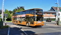 Neoplan Doppeldecker der Firma  Sch�fer Reisen  in Mechernich - 22.09.2010