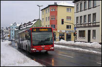 22.12.10: Wagen Nr. 420 (Mercedes-Citaro) als Gelenkbus auf dem Weg zum Eicholz, w�hrend im vorweihnachtlichen L�denscheid
die verdreckten Reste vom Schneechaos noch am Stra�enrand liegen  :-(