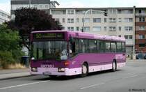 Wettels (WES JA 277) geh�rte mal zur HHA nach Hamburg.
Jetzt dreht er seine runden am Niederrhein.
Duisburg Steinische Gasse, 24.7.2010.
