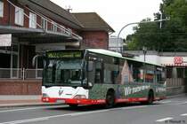Vestische 2465 (RE VS 2465) mit Werbung f�r die Volksbank.
Castrop Rauxel HBF, 25.7.2010.