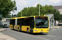 EVAG 4675 (E VG 4675).
Essen Viehofer Platz, 27.7.2010.