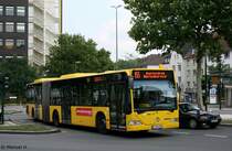 EVAG 4523 (E VG 4523).
Essen Viehofer Platz, 27.7.2010.