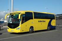 Im Hafen von Arrecife/Lanzarote ein Reisebuss Typ Scania Irizar. Gesehen am 09.12.2010.