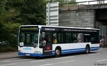 Langen Reisen (DN ZL 122) mit Werbung f�r Repro Schneider Werbetechnik.
Duisburg HBF, 31.7.2010.