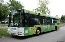 Langen Reisen (DN L 1085).
Der Bus macht Werbung rund um die Gesundheit.
Duisburg MSV Arena, 31.7.2010.