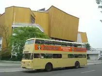 Bssing DE 72, Baujahr 1973,  BVG  B-Z 2437H, Berlin Philharmonie 15.06.2009