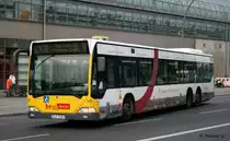 BVG 1707 (B V 1707) macht Werbung fr das Vivantes Klinikum Spandau.
Berlin Spandau Bahnhof, 9.8.2010.