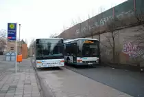 Neuer und ein �lterer Setra am 09.01.2011 in Hannover/Fasanenkrug