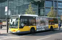 BVG 1613 (B V 1613).
Der Bus hat TB f�r Radio Eins.
Berlin HBF, 9.8.2010.