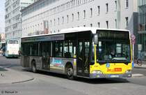 BVG 1294 (B V 1294) wirbt fr Edelhoff.
Berlin Ostbahnhof, 9.8.2010. 