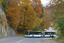 Der Mercedes-Benz O530G  Citaro  Nr. 137 bef�hrt am 31. Oktober 2010 die umgeleitet Linie 6 anl�sslich des Lucerne Marathon, hier biegt er gerade in die Schl�sslihalde ein.
