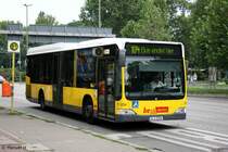 BVG 2256 (B V 2256).
Berlin Treptow, 9.8.2010.